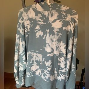 Athleta sweater top , hoodie . Nwt